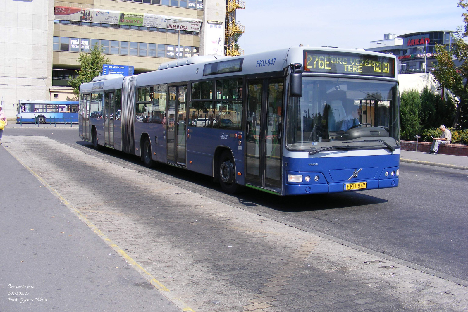 Busz FKU-947