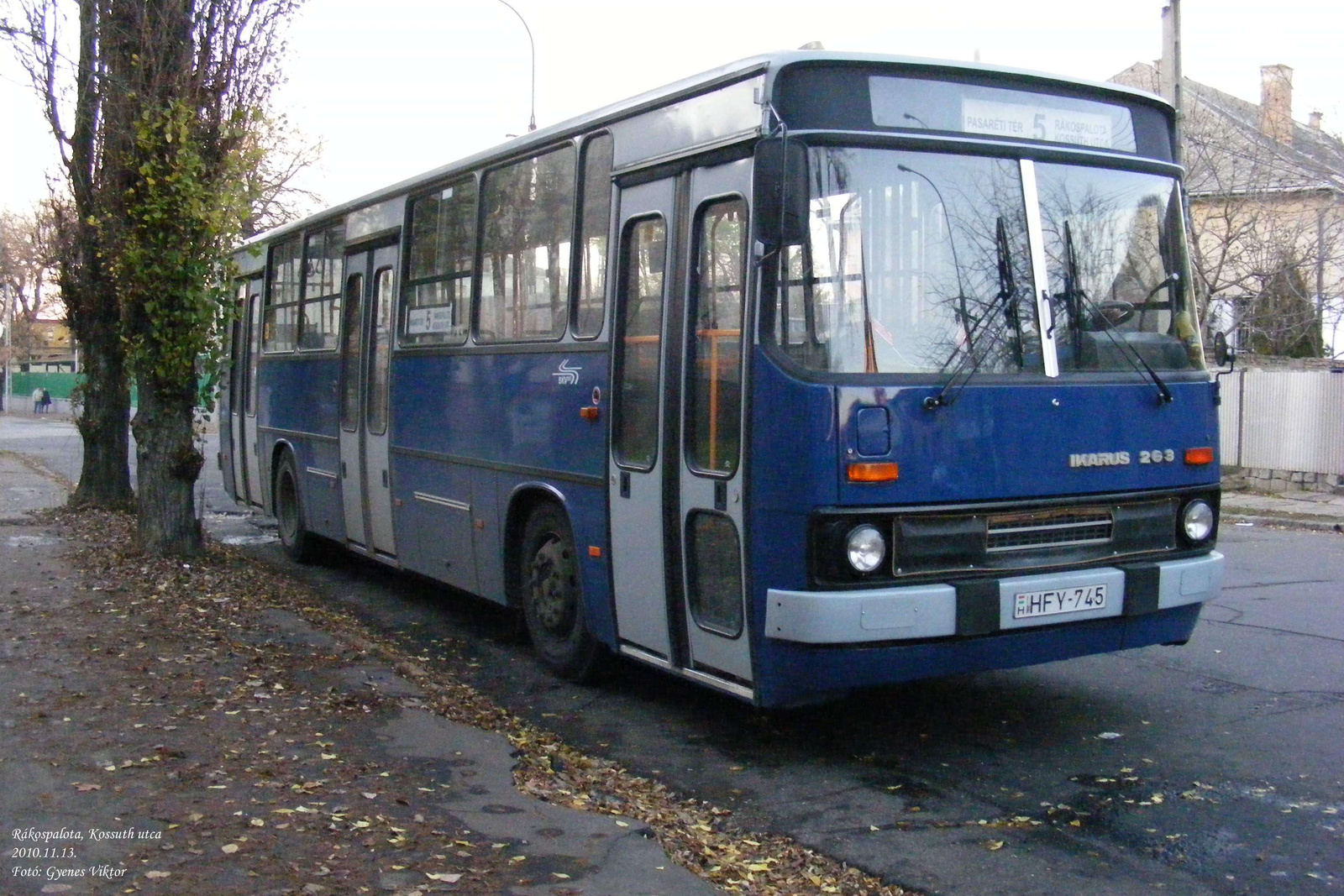 Busz HFY-745 3