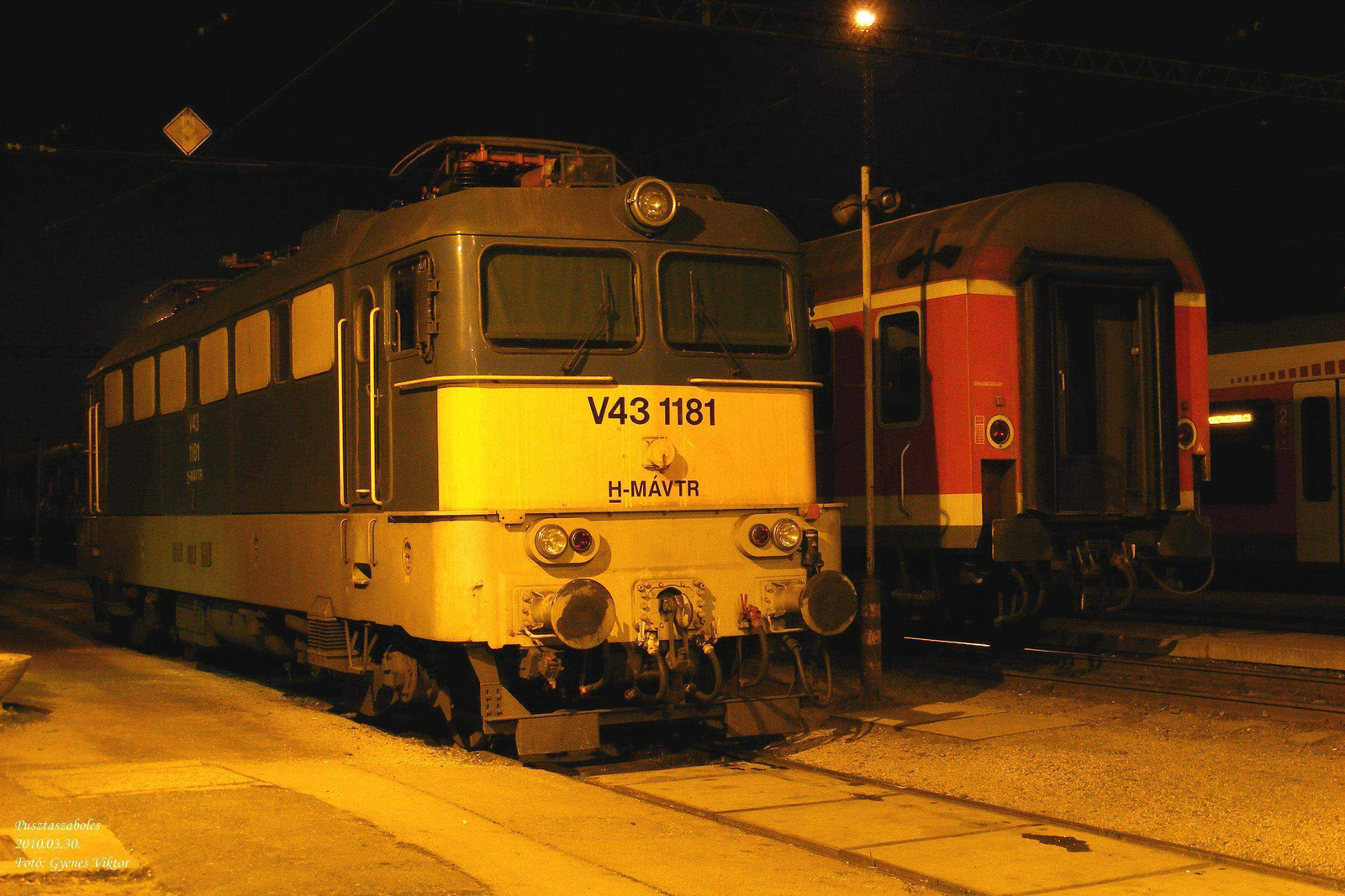 V43-1181