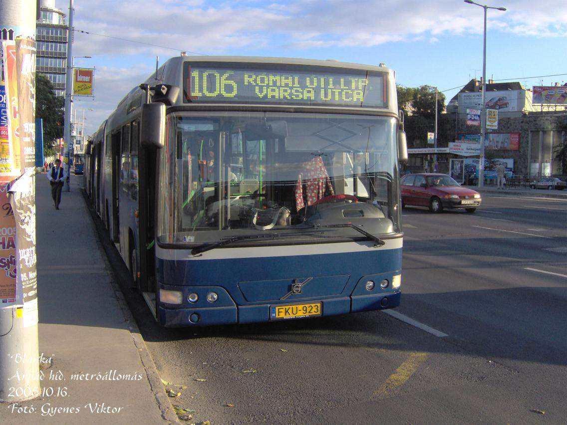Busz FKU-923-Blanka