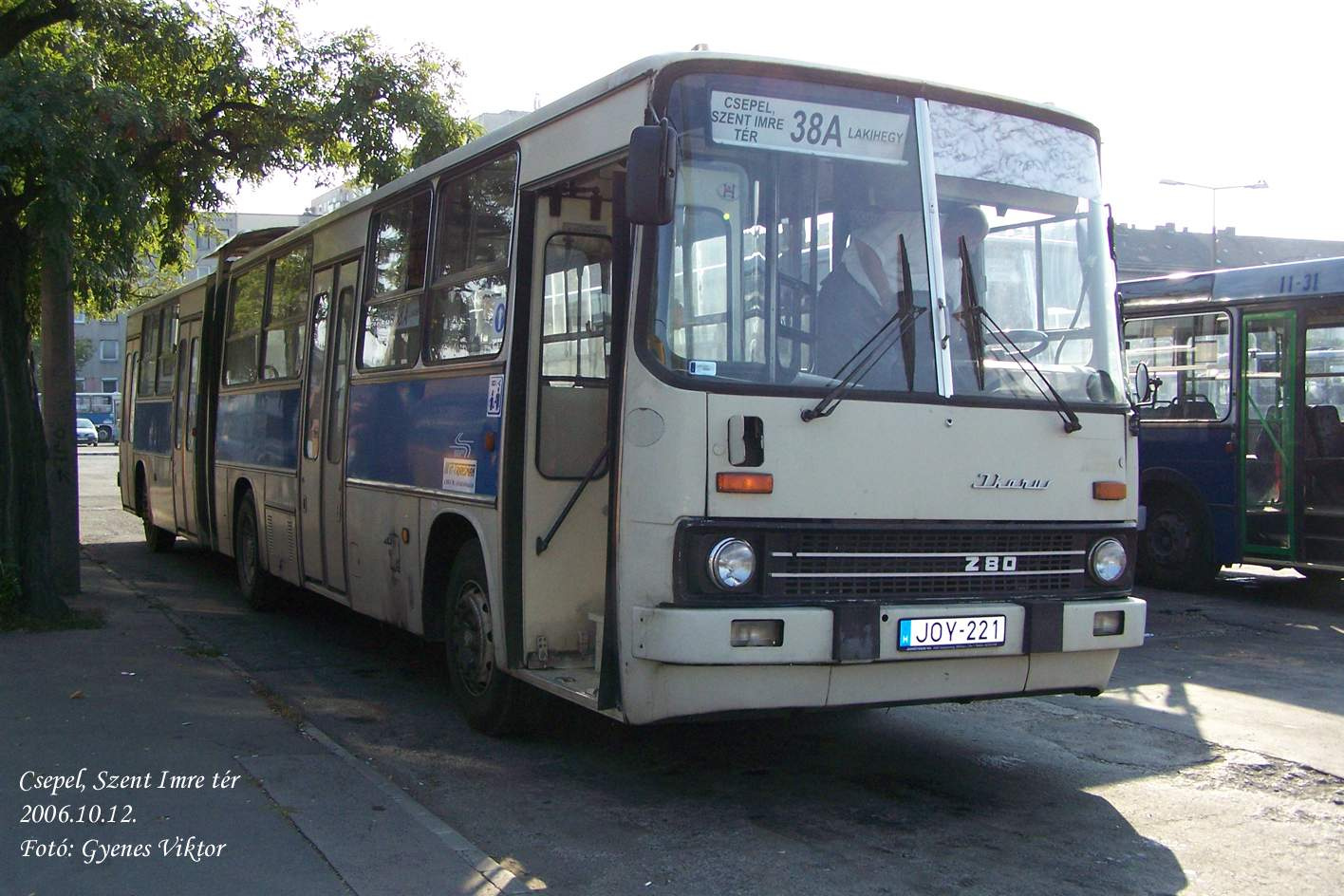 Busz JOY-221 3