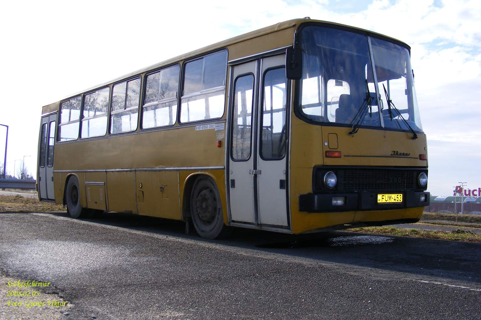 Ikarus 260-FUM-453 2