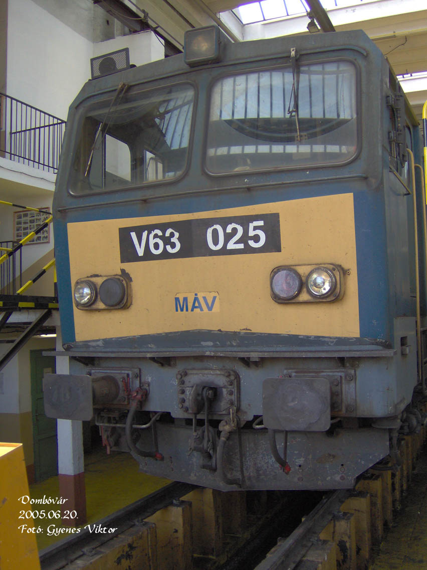 V63-025 9