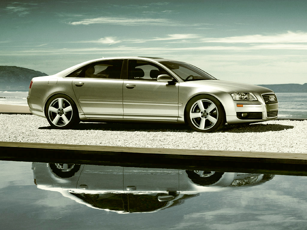 Audi A8 by titaan