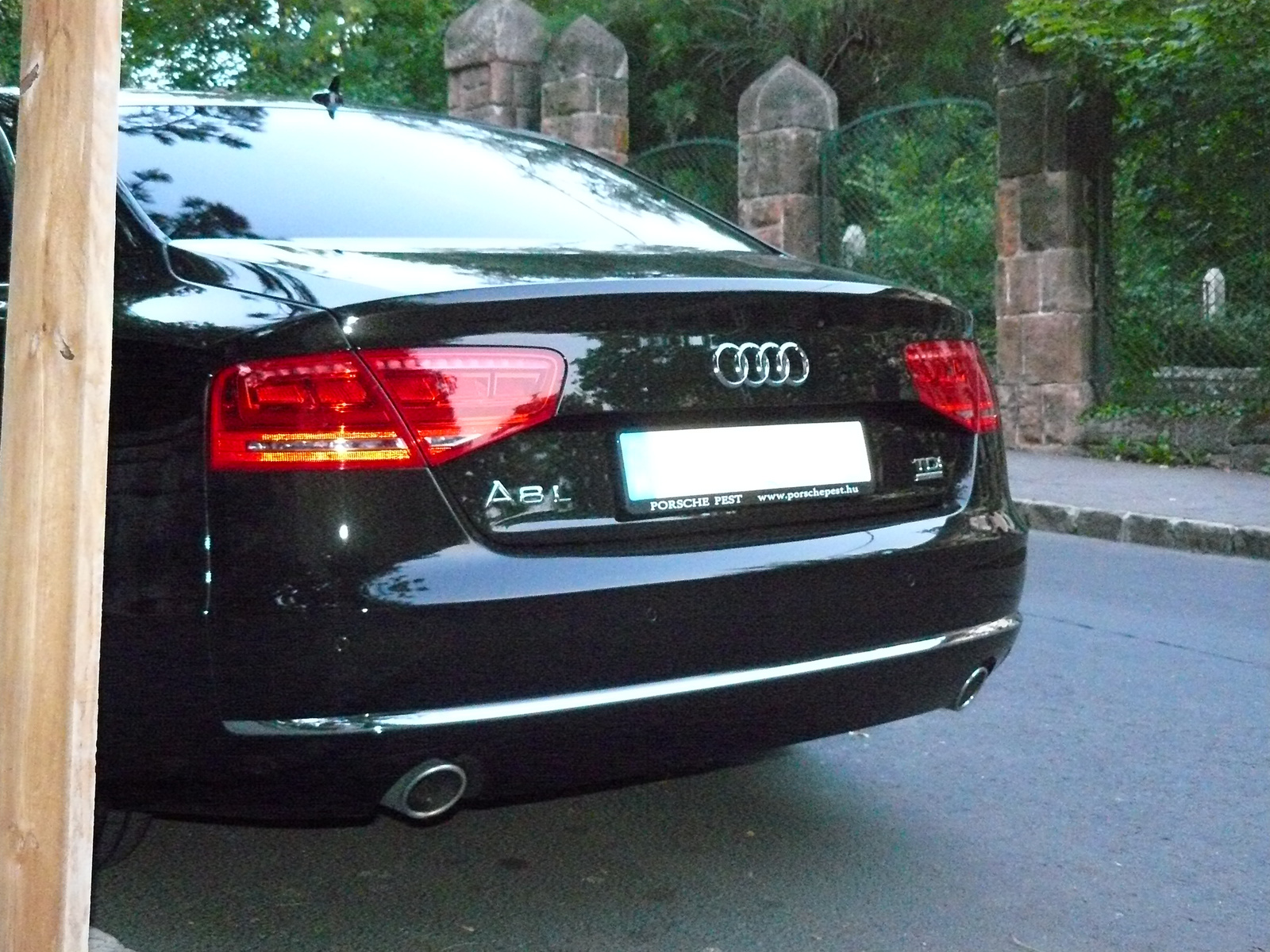 Audi A8 L