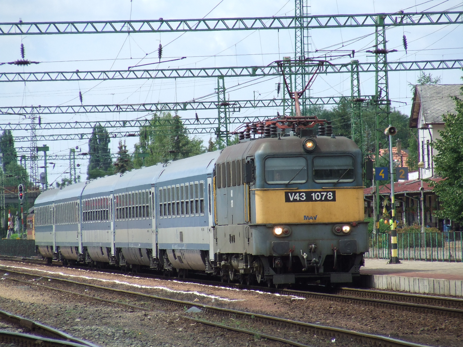 V43 1078 Balaton IC