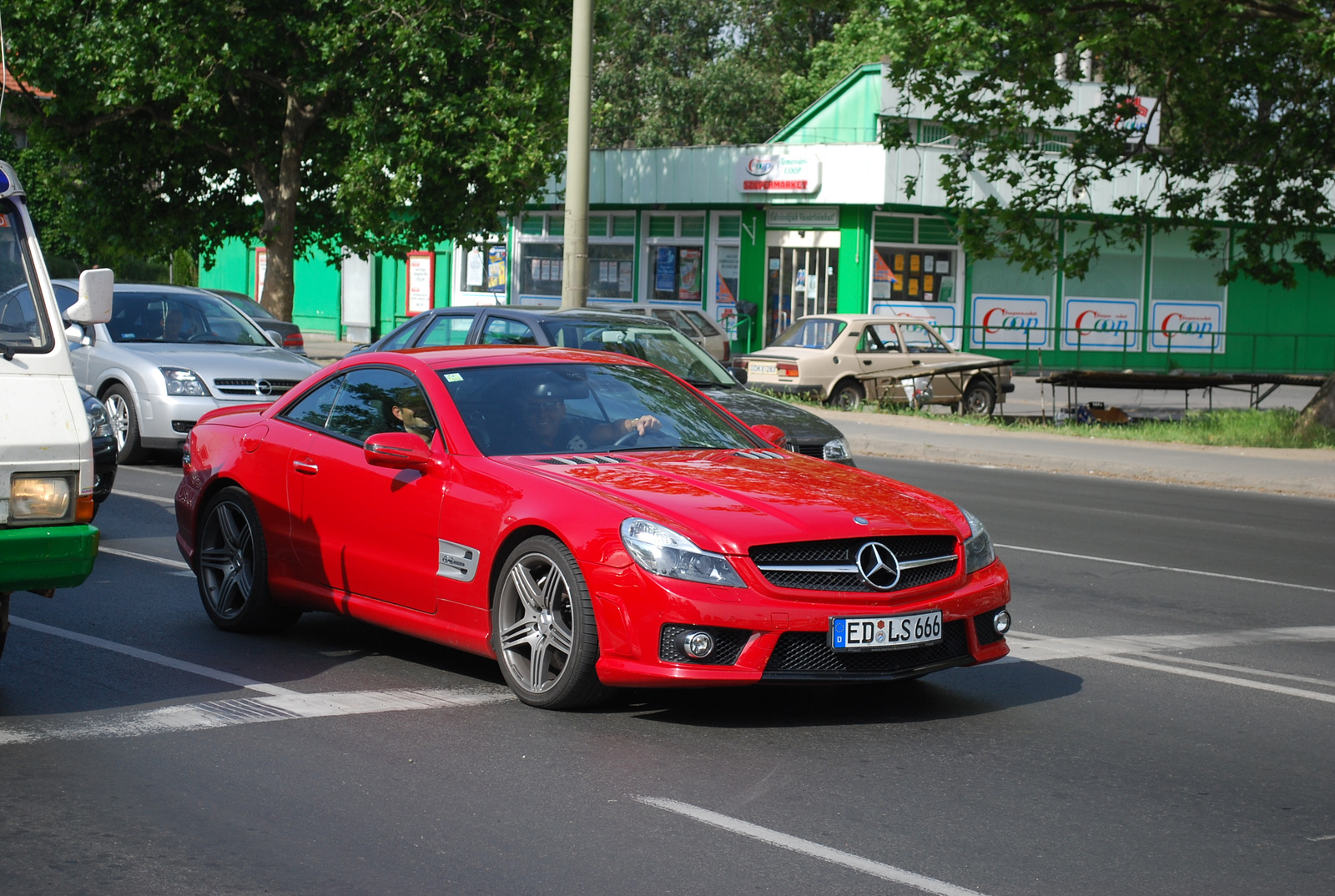 Mercedes-Benz SL63 AMG