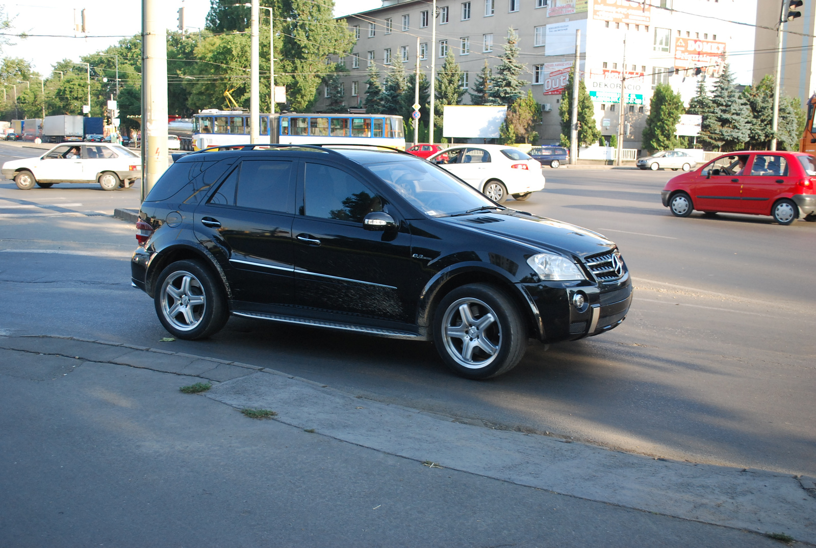 Mercedes-Benz ML63 AMG