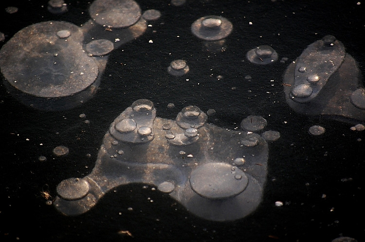 fagyott buborékok